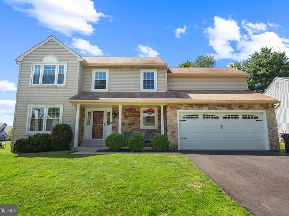 209 E Fairwood Dr, Chalfont, PA 18914