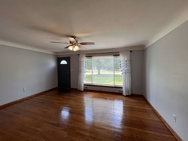 9326 Ackley Rd — Photo 5
