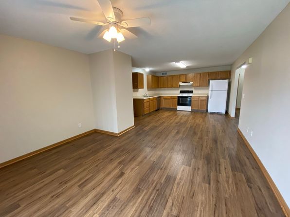 Dickinson Apartments | 802 Dickinson Ave, Ames, IA