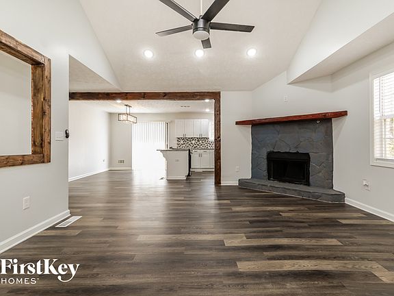 4th image of 4412 Lucy Ln SW