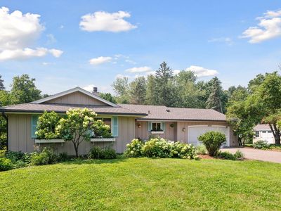 18025 Hummingbird Rd, Deephaven, MN, 55391