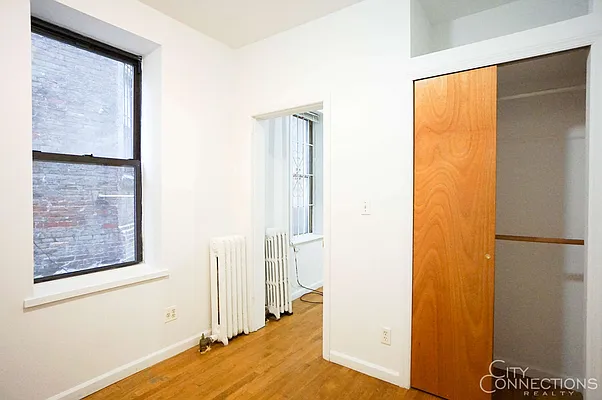 Rented by City Connections Realty | media 16
