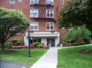 4 Salisbury Pt APT 3B, Nyack, NY 10960