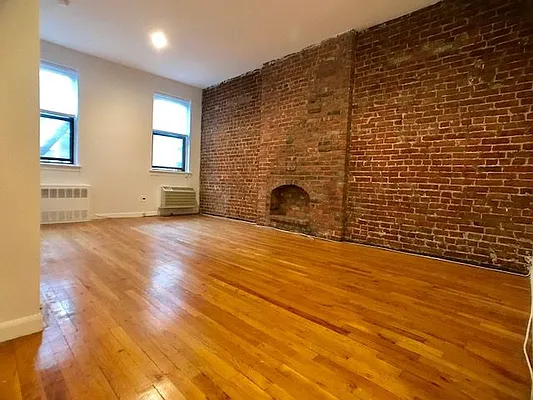 Rented by Mason Real Estate | media 11