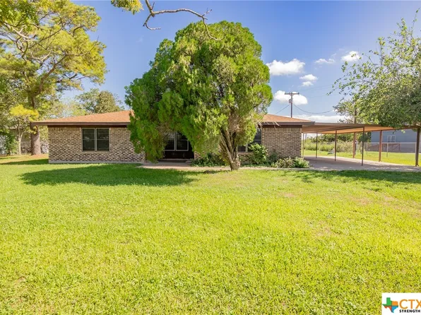 2771 Gin Rd, Inez, TX 77968