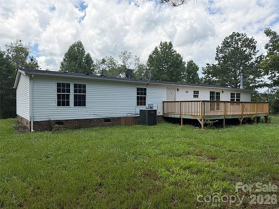 4th image of 2521 Gaffney Rd