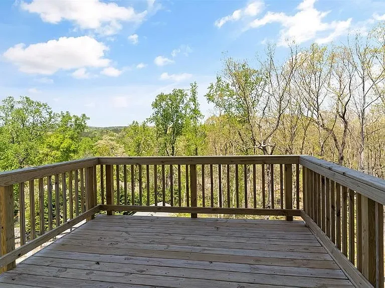 1905 Manor Pointe Dr — Photo 25