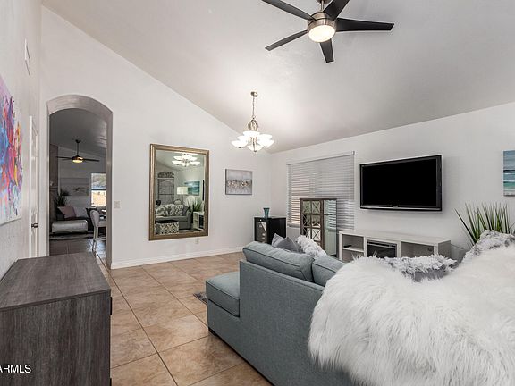 5th image of 2234 E DONALD Drive