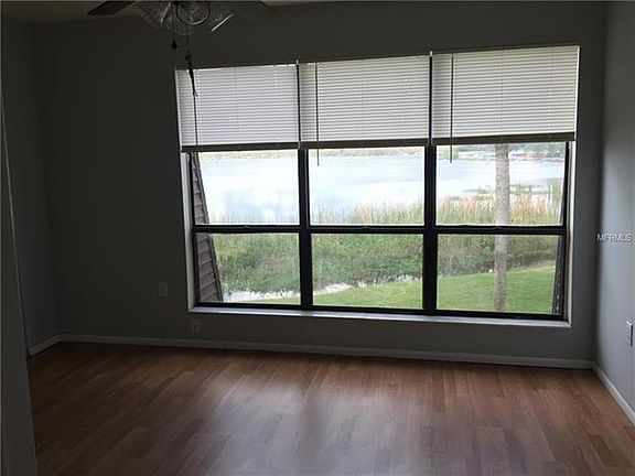 3rd image of 1836 N Crystal Lake Dr