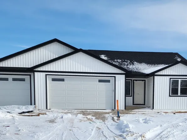 2341 Campfire Ct, Kaukauna, WI 54130