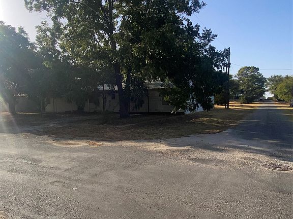 2nd image of 600 NE 2nd St