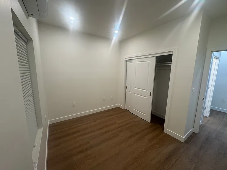 2205 Park St — Photo 12