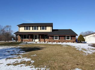 W210S6977 Stonecrest Rd, Muskego, WI 53150