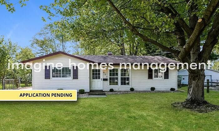 1st image of 433 Birchwood Dr