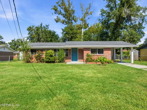 7386 Dostie Dr E, Jacksonville, FL 32209