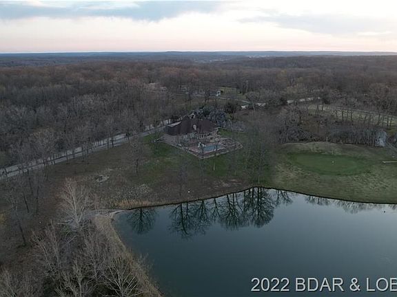 3rd image of 121 Sydney Ln