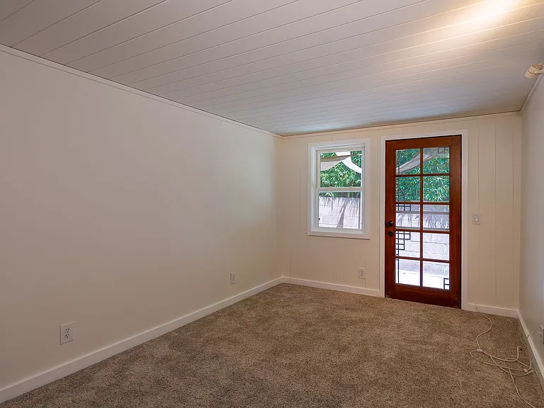 8111 Santa Ana Rd — Photo 12