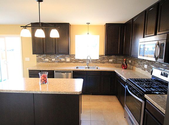 4th image of 2403 Rockwood Dr