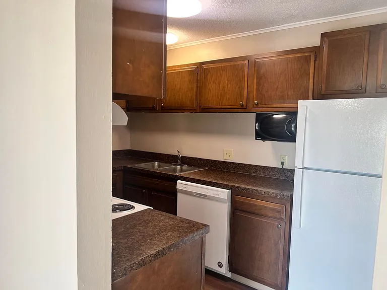 2111 Kasold Dr — Photo 23