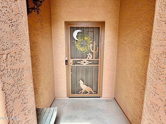 3rd image of 6746 W SANDPIPER Way