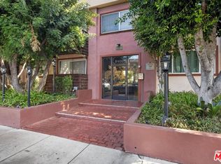 5400 Newcastle Ave APT 66, Encino, CA 91316