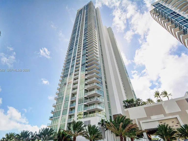 2900 NE 7th Ave #1108 — Photo 1