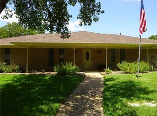 1703 Kingsborough Dr, Arlington, TX 76015