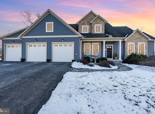 7645 Green Ridge Ln, Abbottstown, PA 17301