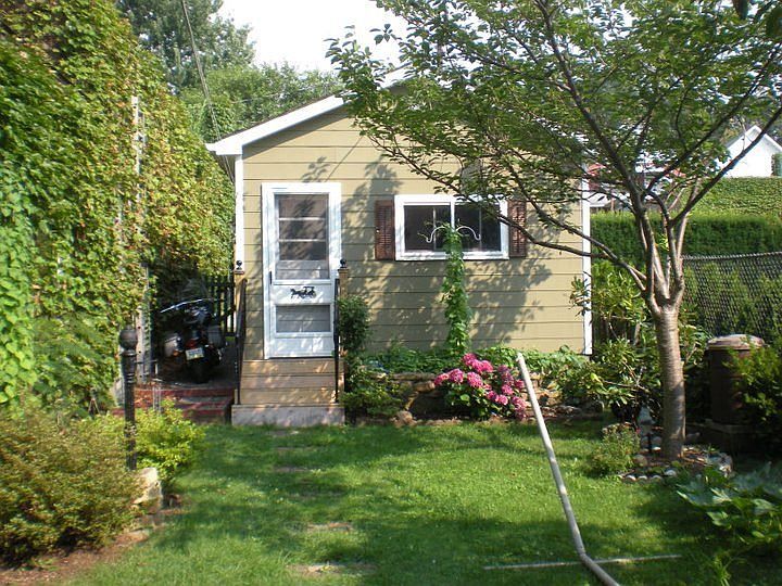 2nd image of 24 Hutson St