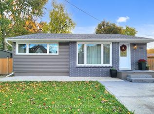 316 Penn Ave, Newmarket, ON L3Y 2S8