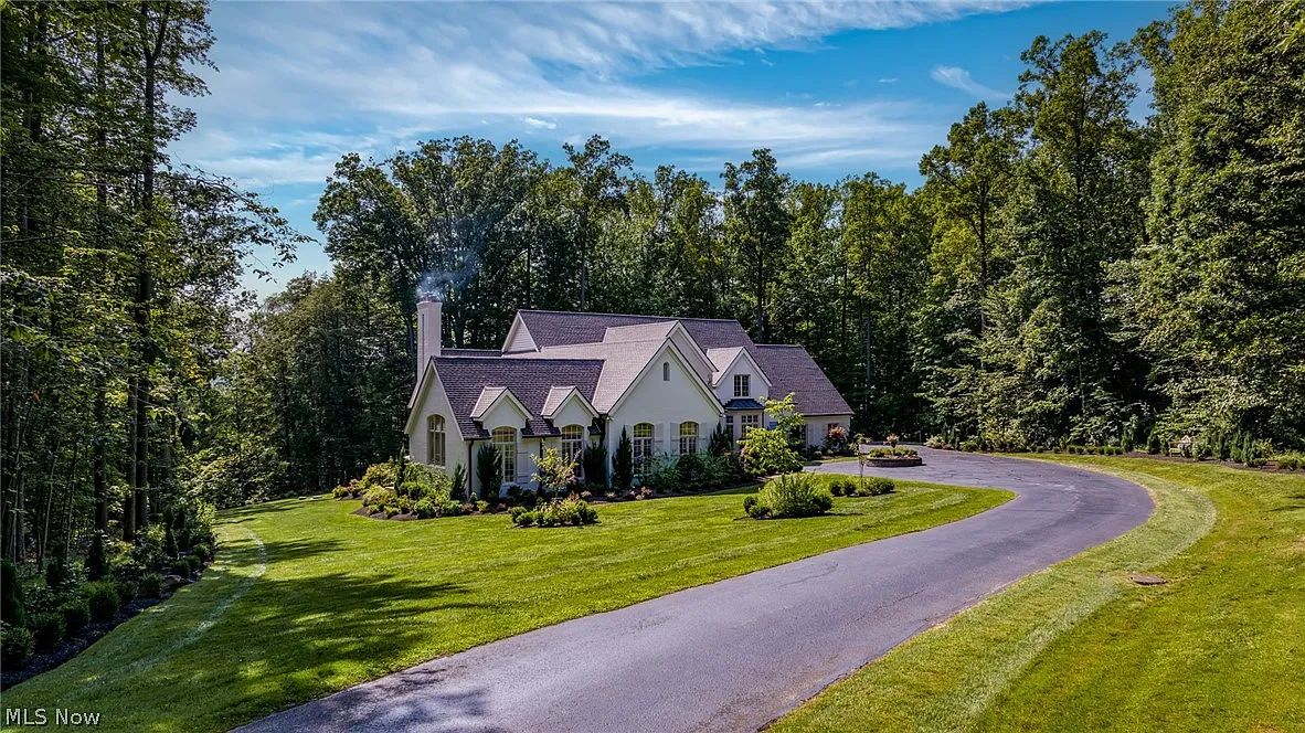 920 Chestnut Run photo 1