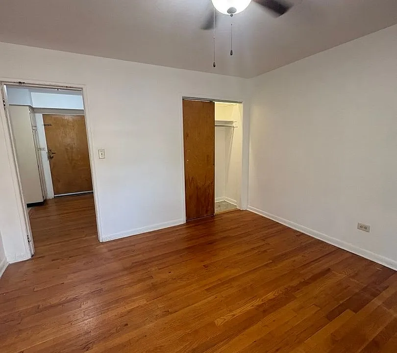 345 N Laverne Ave