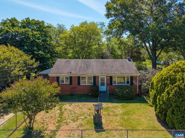 374 Locust Ln, Ruckersville, VA 22968