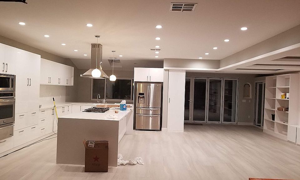 2nd image of 8291 Regency St