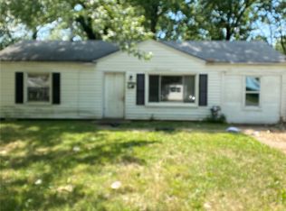 9753 Lorna Ln, Saint Louis, MO 63136