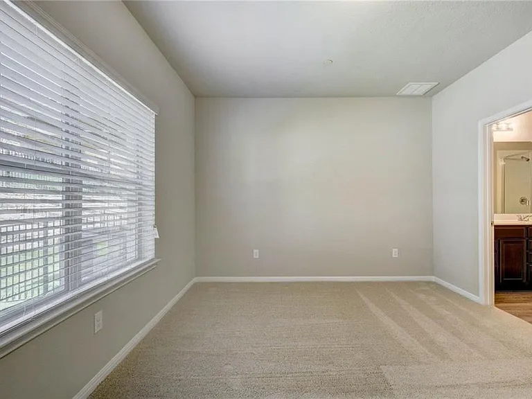 516 E Slaughter Ln #2301 — Photo 7