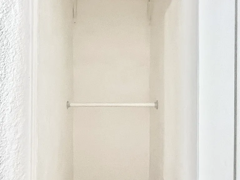 1154 N Formosa Ave — Photo 12