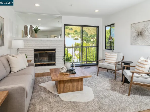 4372 Terra Granada Dr APT 4A, Walnut Creek, CA 94595