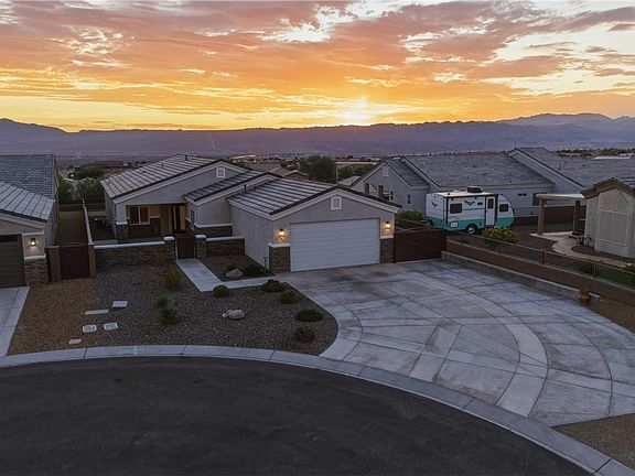 3rd image of 2555 Sonoma Road