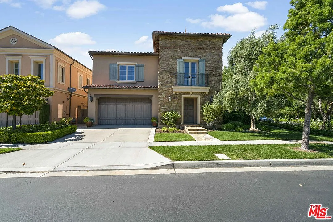 4 bed, 4.5 bath, 3236 sqft, $8,150 — Photo 1