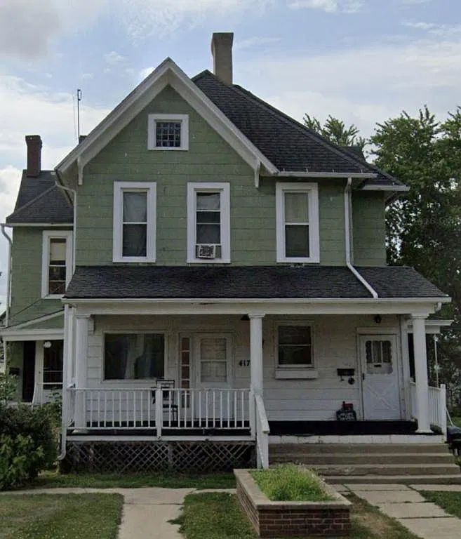 415-419 W Stephenson, 417.5 W Stephenson — Photo 1