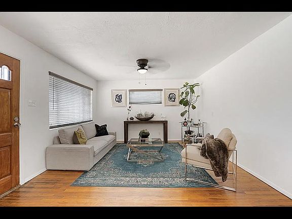 3rd image of 2614 Jackson Ave