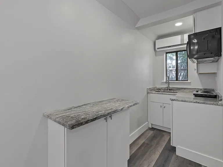 620 Sudderth Dr #5 — Photo 7