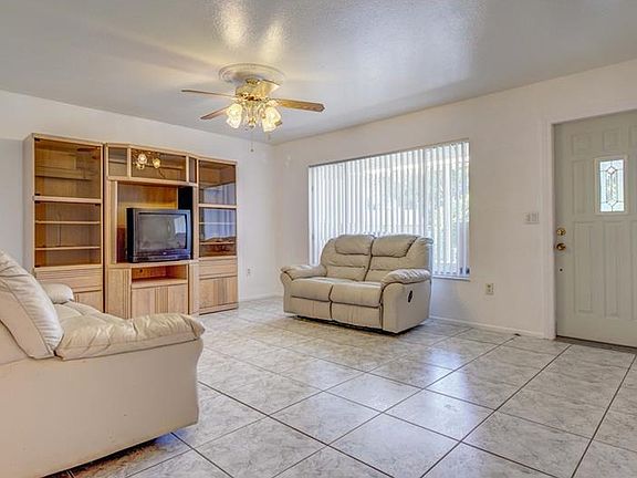 3rd image of 4765 Pan American Blvd