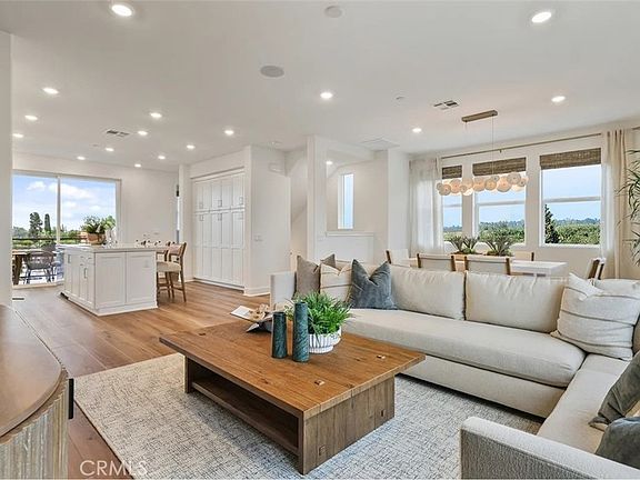 4th image of 1792 Lychee St