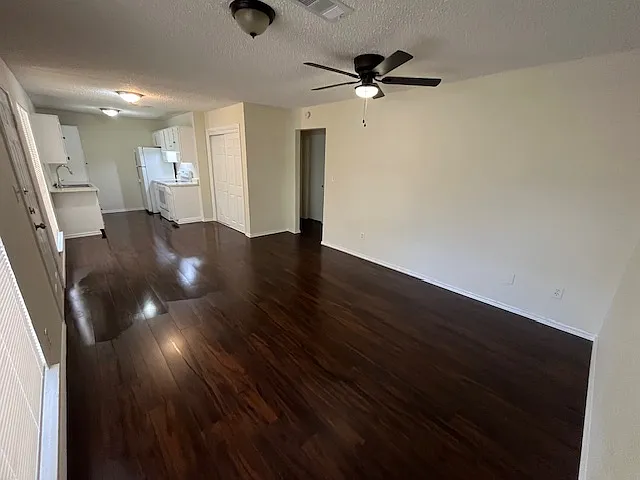 8127 Stonehurst St #5 — Photo 6