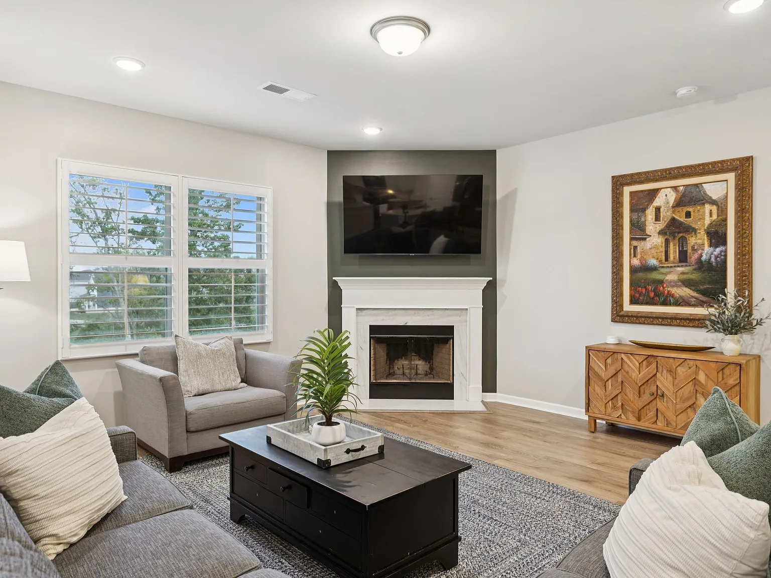 5 bed, 3.0 bath, 2766 sqft, $2,800 — Photo 4