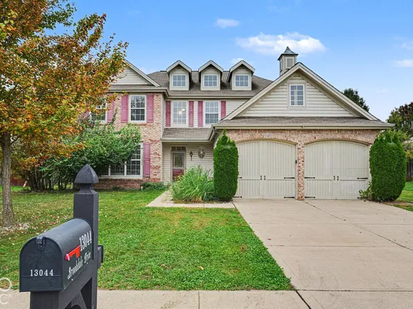 13044 Brookdale Dr, Fishers, IN 46037