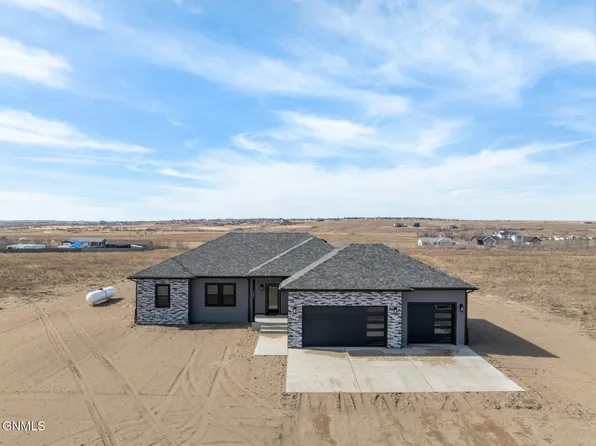 5485 Nicholas Ave, Williston, ND 58801