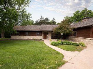 1001 Sycamore Ln, Manhattan, KS 66502